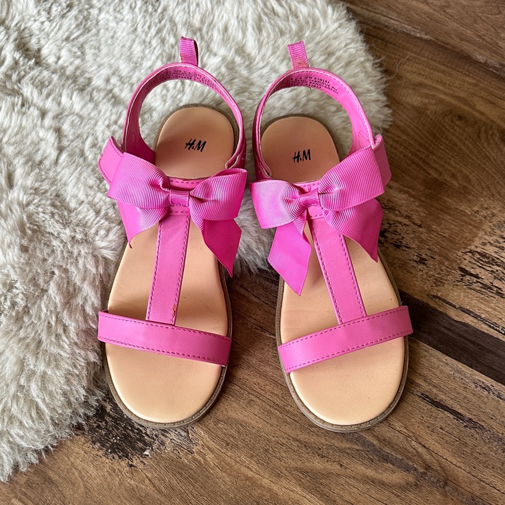 H&M Girls Bright Pink Bow T-Strap Sandals